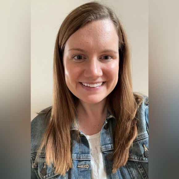 Meet your Posher, Brenna - Picture 1 of 1